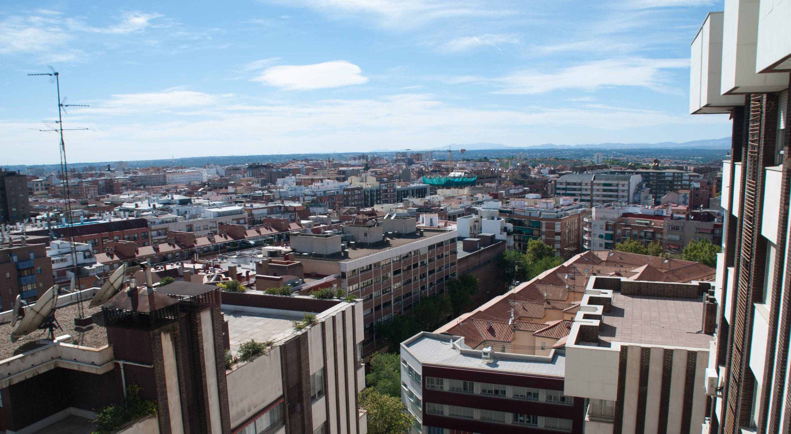 Seguro decenal y firma electrónica: nuevos criterios para acreditar las garantías de la edificación